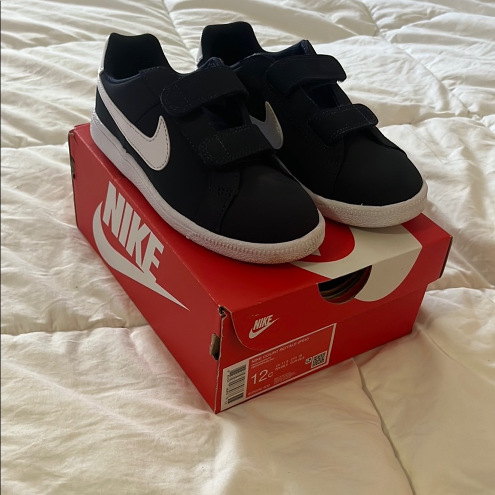 Nike Kids Dark Blue Sneakers
